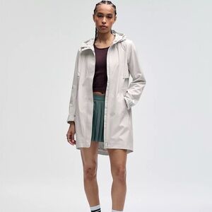 Lululemon Rain Rebel Jacket raincoat lightweight fall Size 4 Bone (S)